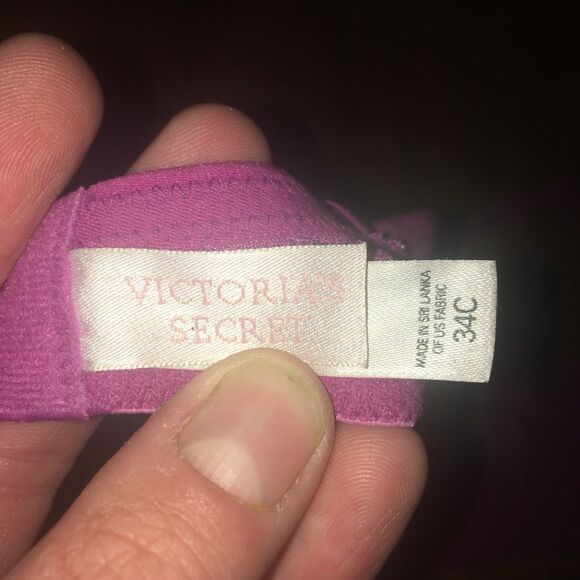 Victoria’s Secret unlined lacy 34C underwire bra - Picture 3 of 3